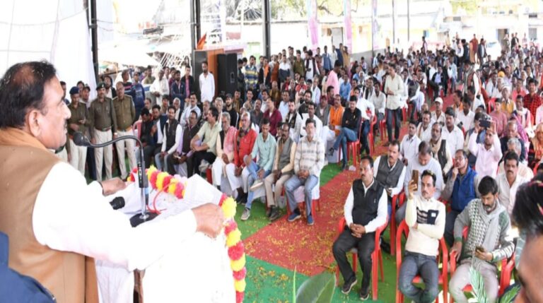 आवासीय पट्टा वितरण सर्वे में कोई भी पात्र व्यक्ति वंचित नहीं रहे-पूर्व गृहमंत्री- भूपेन्द्र सिंह