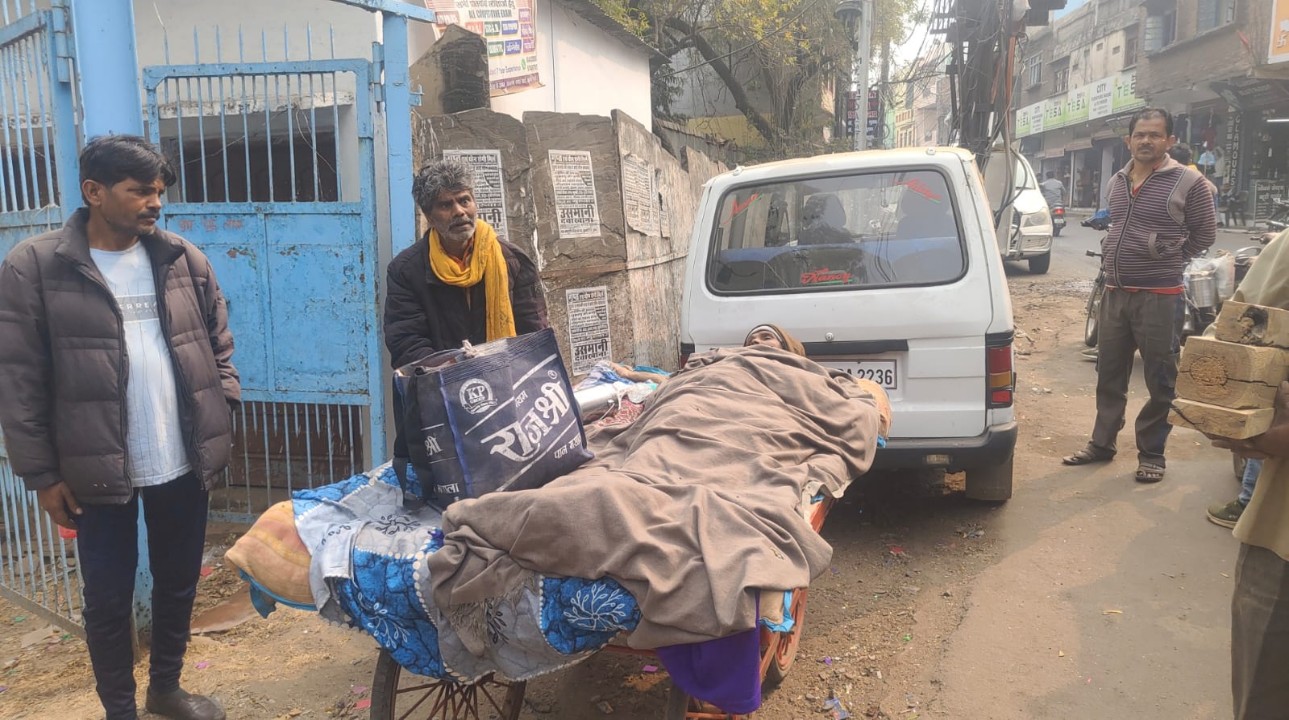 सागर में गरीब वृद्ध की पत्नी को ठेले पर ले जाने का मामला, पीपीसी चीफ़ जीतू पटवारी ने लिया संज्ञान