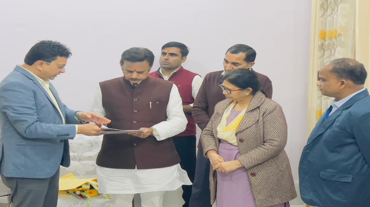 Sagar News: IMA की दोहरी पहल: मृतकों के सम्मान का कानून और अस्पतालों के लिए ईज़ ऑफ डूइंग बिजनेस पर डिप्टी CM से भेंट कर माँग रखी