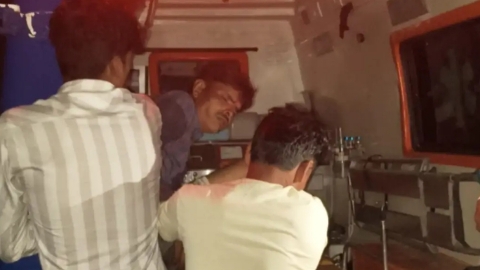 एनएच-44 पर दर्दनाक सड़क हादसा: अज्ञात वाहन की टक्कर से बाइक सवार की मौत, एक युवक गंभीर घायल