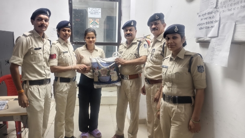 ऑटो में छूटा बैग, CCTV और सोशल मीडिया की मदद से सागर पुलिस ने घंटों में खोज निकाला