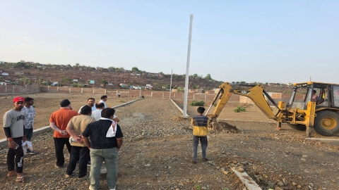 कलेक्टर के निर्देश पर बड़ी कार्रवाई: अवैध कॉलोनियों पर चला प्रशासन का बुलडोजर, अवैध निर्माण हटाया